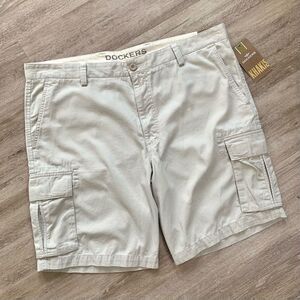 Dockers Khakis Shorts NWT